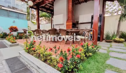 Linda e Ampla Casa Triplex Mata da Praia Oportunidade