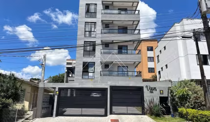 Apartamento à venda no bairro Centro em São José dos Pinhais/PR