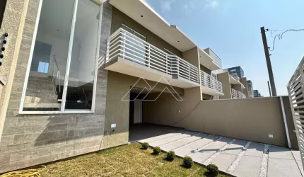Sobrado à venda no bairro Cidade Jardim em São José dos Pinhais/PR