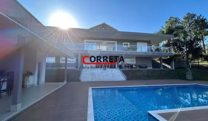 847 - CHÁCARA DE LUXO COM 4 SUÍTES, PISCINA COMPLETA, SALA DE CINEMA E MAIS