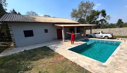 CHÁCARA COM 1100 METROS RECÉM CONSTRUÍDA EM IBIÚNA - SP