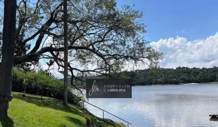 TERRENO DE 1125 MTS EM CONDOMÍNIO COM ACESSO A REPRESA - PARAÍSO