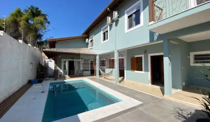 Casa para Venda em São Sebastião, Portal da Olaria, 6 dormitórios, 6 suítes, 8 banheiros, 3 vagas