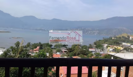 Sobrado para Venda em São Sebastião, Varadouro, 2 dormitórios, 1 banheiro, 2 vagas