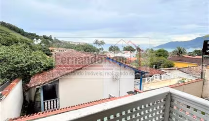 Casa para Venda em São Sebastião, Praia Deserta, 2 dormitórios, 2 suítes, 3 banheiros, 1 vaga