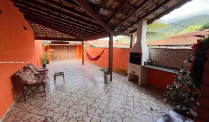 Casa para Venda em São Sebastião, Enseada, 3 dormitórios, 1 suíte, 3 banheiros, 2 vagas