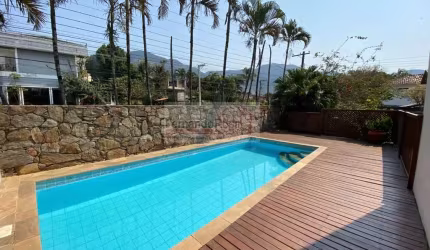 Triplex para Venda em São Sebastião, Praia do Arrastão, 3 dormitórios, 3 suítes, 4 banheiros, 2 vagas