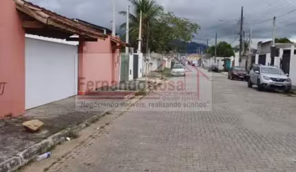 Sobrado para Venda em São Sebastião, Canto do Mar, 3 dormitórios, 1 suíte, 3 banheiros, 16 vagas