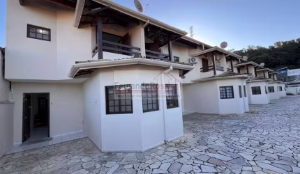 Casa em Condomínio para Venda em São Sebastião, Pontal da Cruz, 1 dormitório, 2 suítes, 3 banheiros, 1 vaga