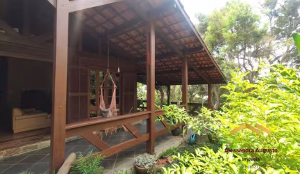 Casa Alto Padrão   -   Recanto da Mata em Santa Luzia.