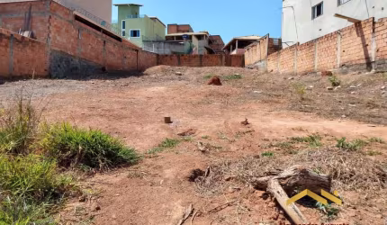 Terreno 432,85 m²  - Bairro  Juliana  - BH - MG
