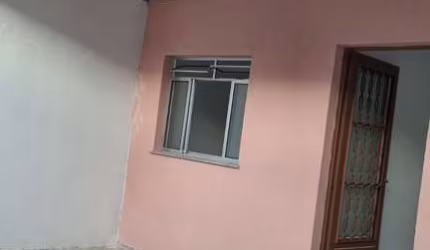 Casa Padrão para Venda em Centro Esmeraldas-MG