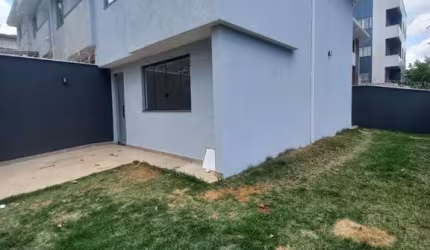 Casa Geminada com entrada Individual no bairro Itapoa em Belo Horizonte