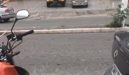 Prédio Comercial em São Benedito, Santa Luzia/MG