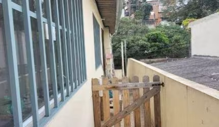 Casa com 1 dormitório para alugar, 50 m² por R$ 900,00/mês - Vila Nova Galvão - São Paulo/SP