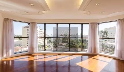Apartamento à venda no Centro