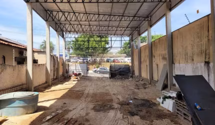 VENDO BARRACÃO NA LIXEIRA CUIABÁ