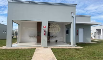 OPORTUNIDADE NO CONDOMÍNIO ATHENAS! CASA COM SUÍTE, LAZER COMPLETO E LOCALIZAÇÃO TOP! CLIQUE E CONFIRA!