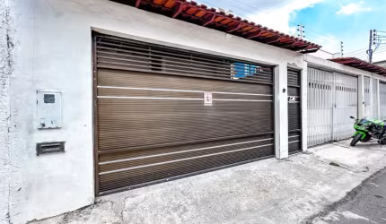 Casa Duplex com 2 Suites e 2 Vagas cobertas no São Jorge