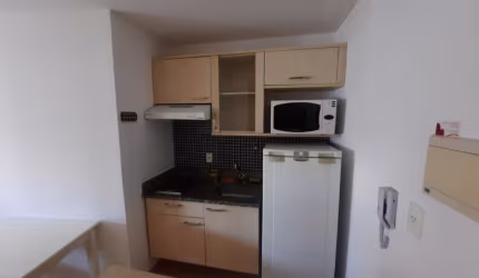 Apartamento mobiliado, prático e funcional.