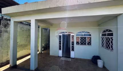 Casa com loja à venda no Vale do Jatobá - BH