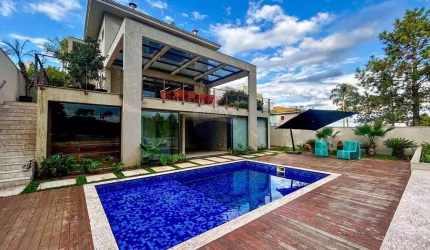 Casa com 4 suítes à venda no Alphaville!!!