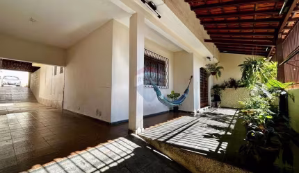 Terreno com 2 casas à venda no Novo Progresso!