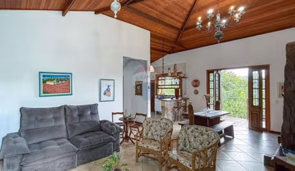 Casa com Piscina em Macacos MG – Viva cercado pela natureza a 25km de BH