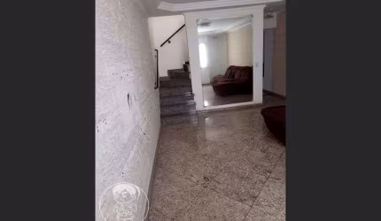 Sobrado em Condomínio Fechado na Vila Matilde à Venda e para Alugar - 198m² - 3 Dormitórios,1 suíte e 4 vagas - Cód 3704