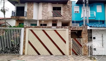 Sobrado à venda no Jardim Têxtil - 223m² - 3 suítes, 5 vagas - código 5066