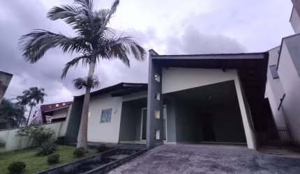 Casa com 3 quartos à venda no Tifa Martins, Jaraguá do Sul , 129 m2 por R$ 695.000