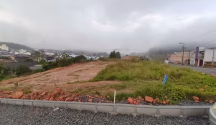 Terreno à venda no Santo Antônio, Jaraguá do Sul  por R$ 230.000