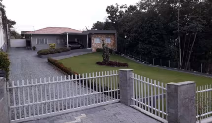 Casa com 3 quartos à venda na Barra do Rio Molha, Jaraguá do Sul  por R$ 690.000