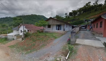 Terreno à venda no Jaraguá 99, Jaraguá do Sul  por R$ 375.000