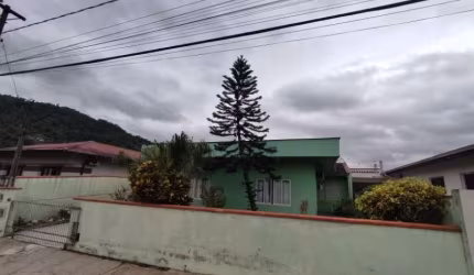 Casa com 3 quartos à venda no Jaraguá Esquerdo, Jaraguá do Sul , 141 m2 por R$ 690.000