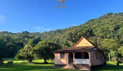 Chácara / sítio com 4 quartos à venda no Nereu Ramos, Jaraguá do Sul , 119 m2 por R$ 1.300.000