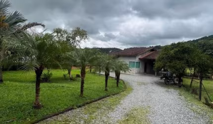 Casa no bairro Jacu-Açu