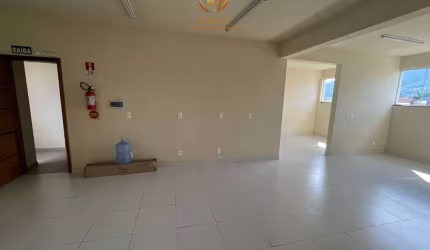 Sala comercial bairro Ilha da Figueira