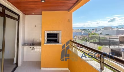 Apartamento com 3 quartos para alugar na Rua Osvaldo Cruz, --, Balneário, Florianópolis por R$ 5.250