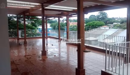 Vendo excelente casa na Cidade Dutra  para fins residencial e comercial de 315 m², com 3 dormitórios sendo uma suíte com hidromassagem,