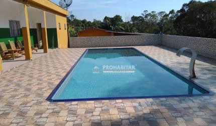 Excelente chacara no centro do Emburá
