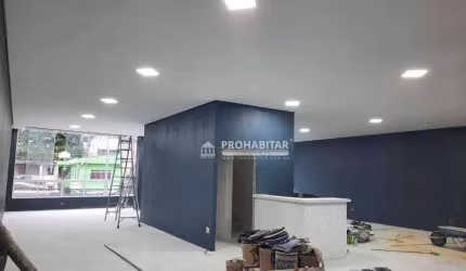 Prédio comercial e salão de festas