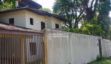 Sobrado com 4 quartos à venda em Interlagos