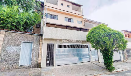 Sobrado à venda no Parque Colonial