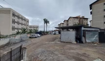 Área à venda na Vila das Belezas