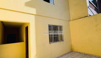 Sobrado com casa para renda, 110m² área construída!
