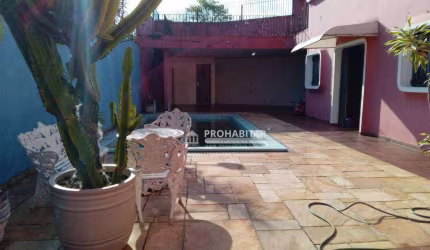 Excelente Sobrado com Piscina na Cidade Dutra