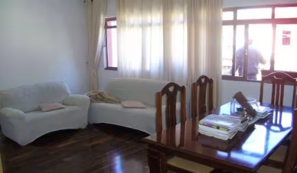 Casa com 3 dormitórios à venda no Jardim São Nicolau