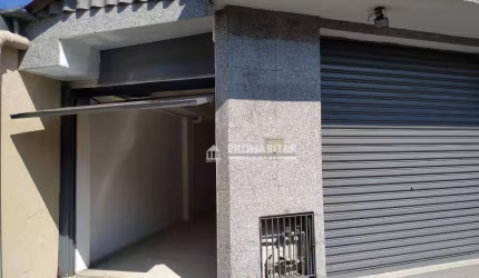 Vendo ou alugo maravilhoso galpão /prédio comercial em Interlagos com 03 andares de 392m² de área construída  e terreno de 1.000 m²