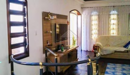 Sobrado com 3 quartos à venda ou aluguel na Vila Quintana